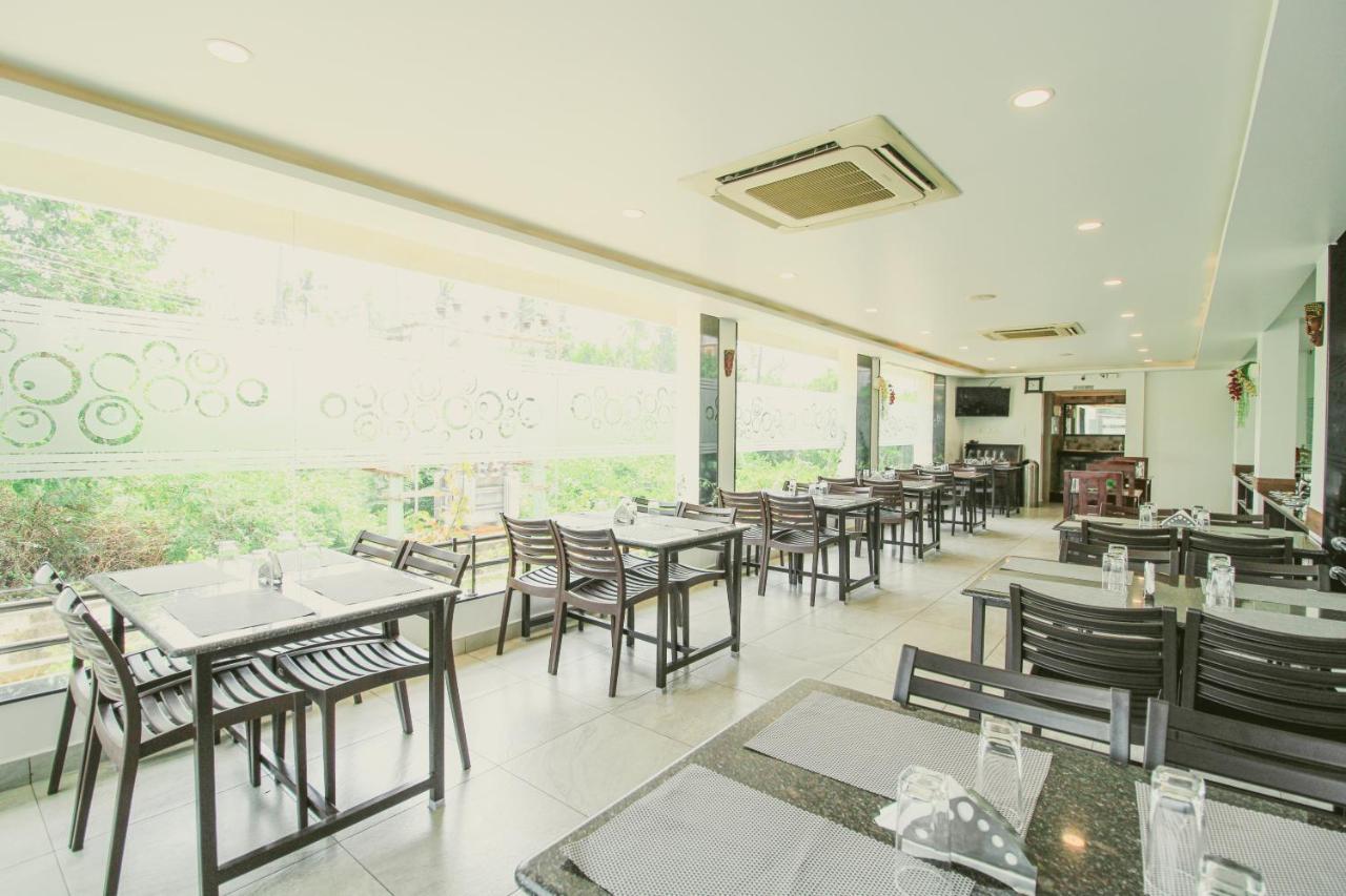 ไวท์ เพิร์ล เรซิเดนซี Hotel ปอนดิเชอรี ภายนอก รูปภาพ