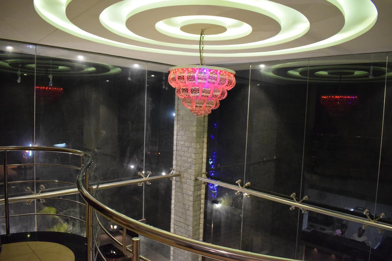 ไวท์ เพิร์ล เรซิเดนซี Hotel ปอนดิเชอรี ภายนอก รูปภาพ