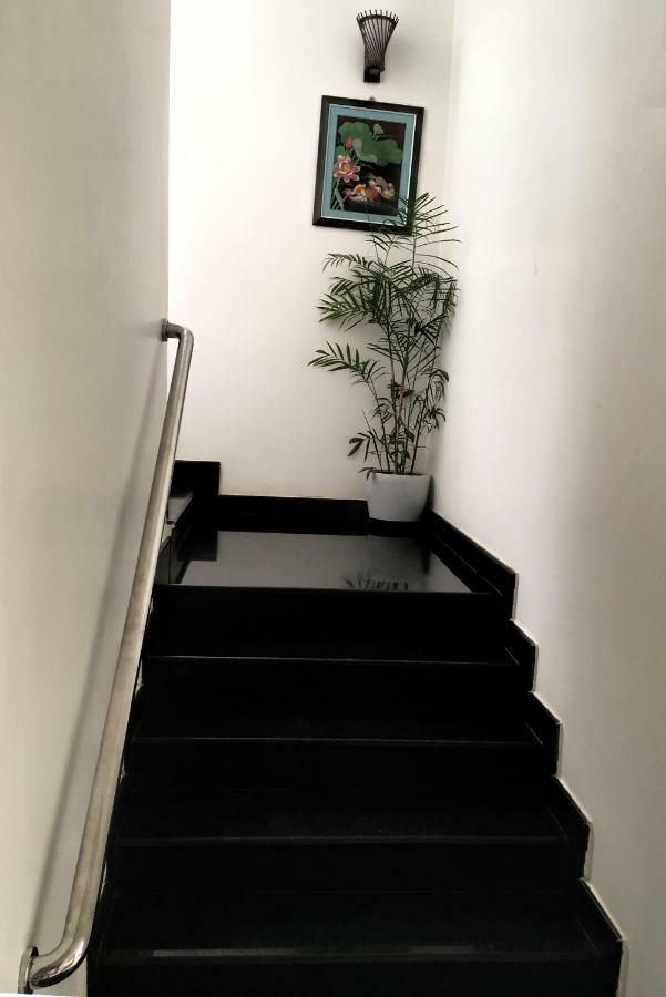 ไวท์ เพิร์ล เรซิเดนซี Hotel ปอนดิเชอรี ภายนอก รูปภาพ